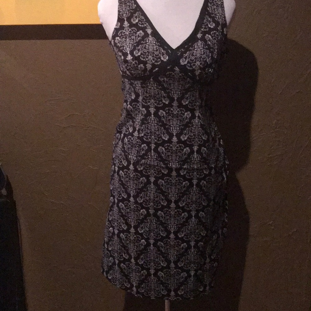 Ann Taylor flattering sleeveless lined dress